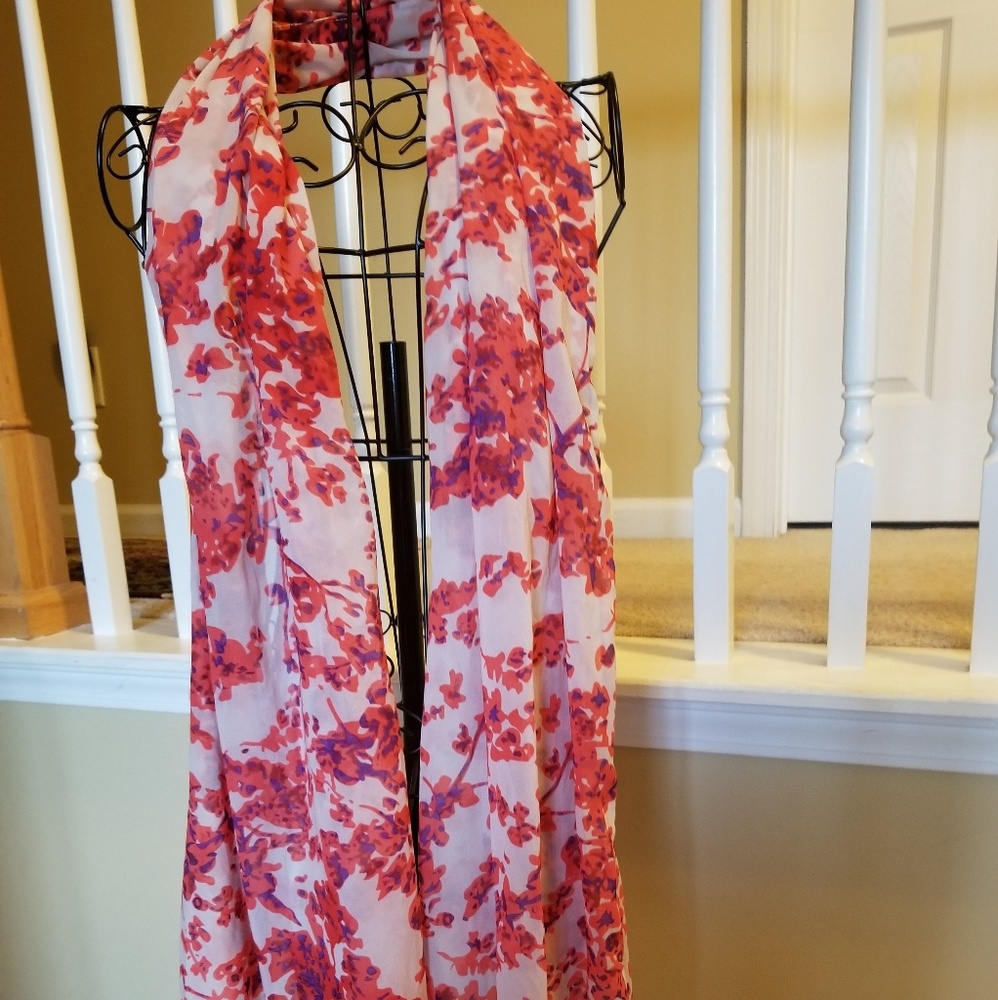 The Limited scarf
